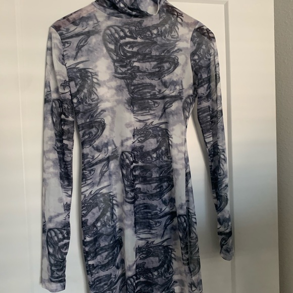 Dress - Picture 4 of 7